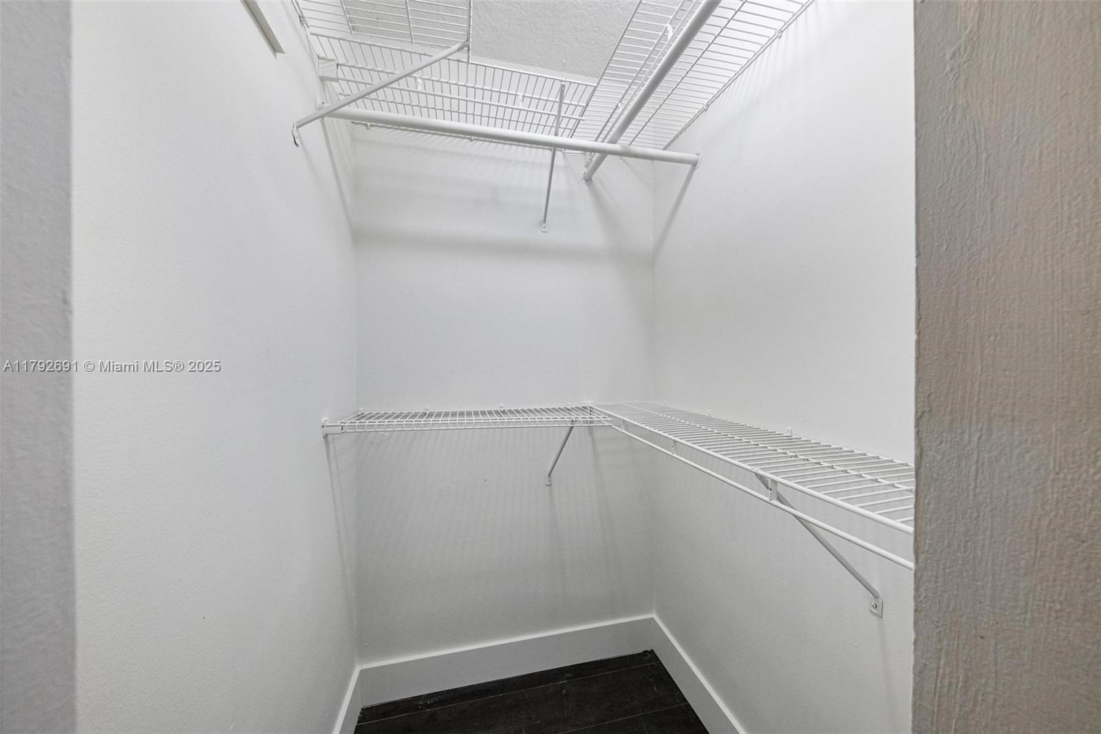 LAUDERDALE NORTH PARK SEC - Residential