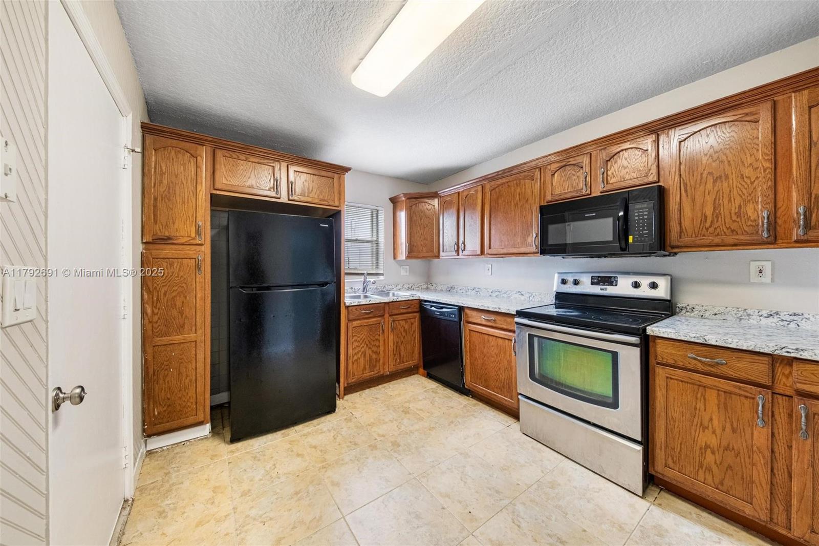 LAUDERDALE NORTH PARK SEC - Residential