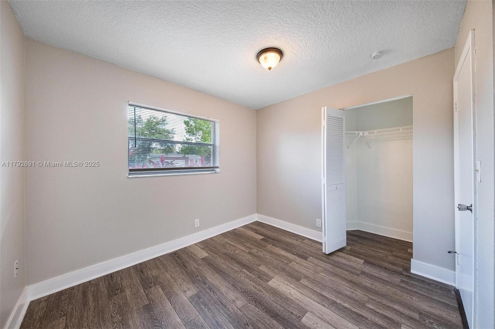 LAUDERDALE NORTH PARK SEC - Residential