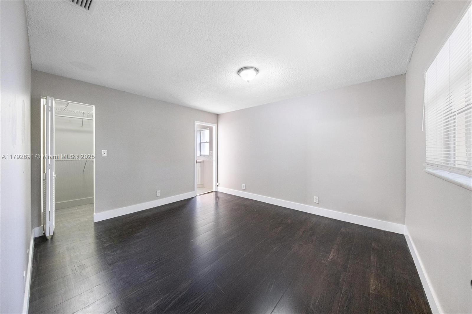 LAUDERDALE NORTH PARK SEC - Residential