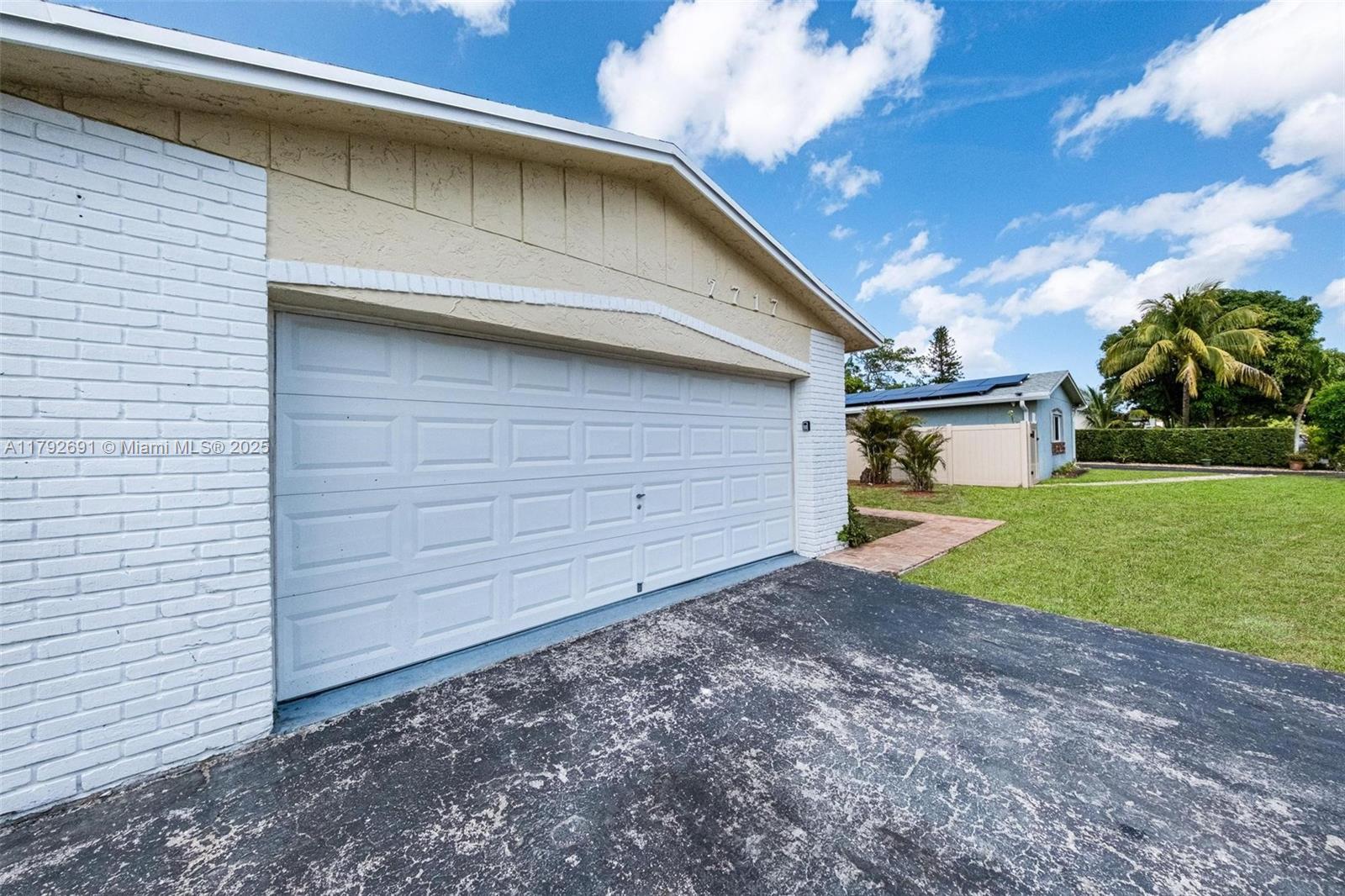 LAUDERDALE NORTH PARK SEC - Residential