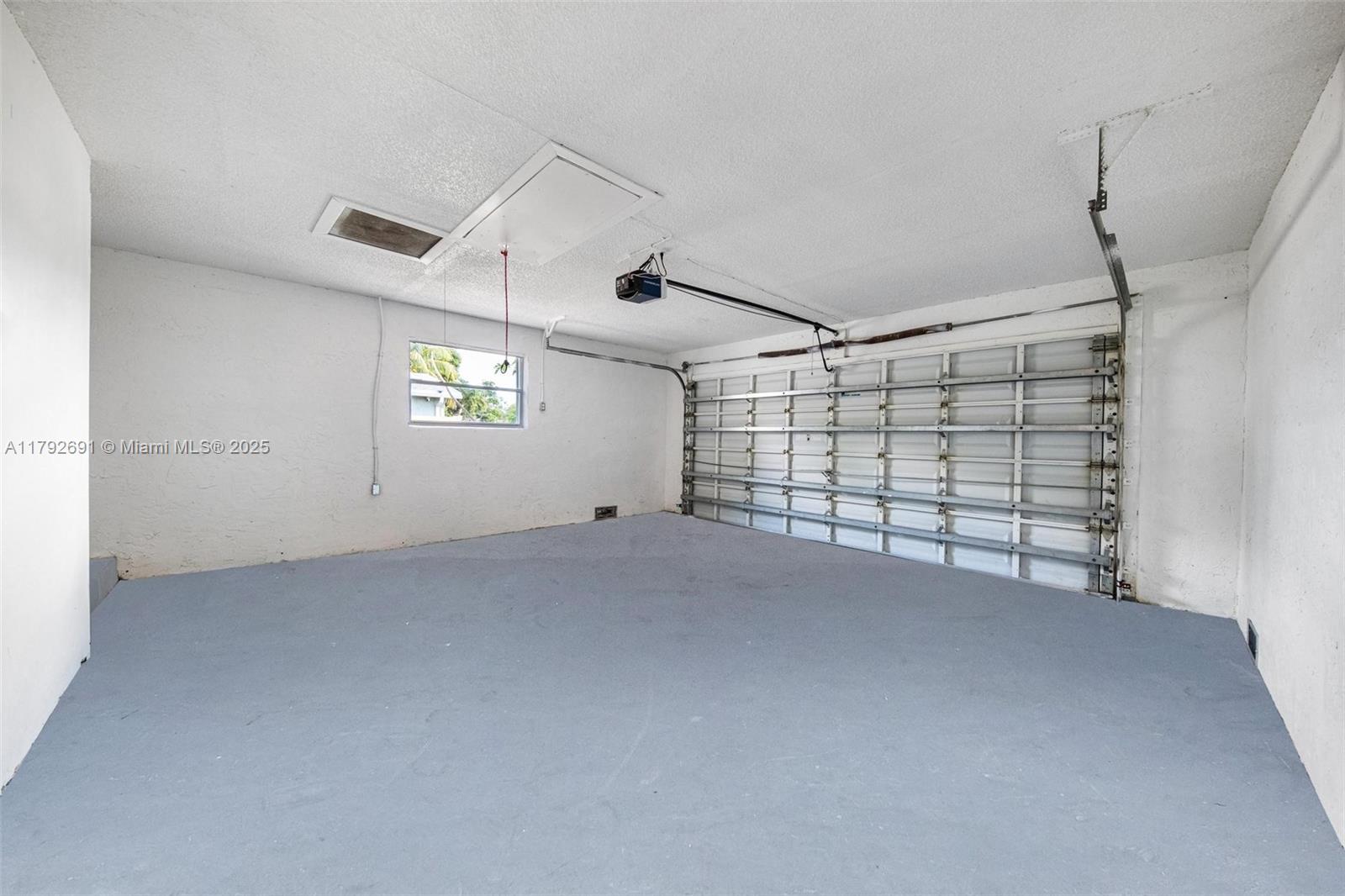 LAUDERDALE NORTH PARK SEC - Residential