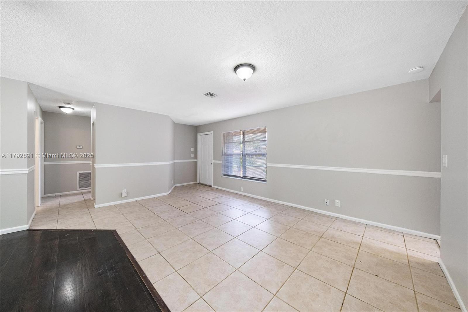 LAUDERDALE NORTH PARK SEC - Residential