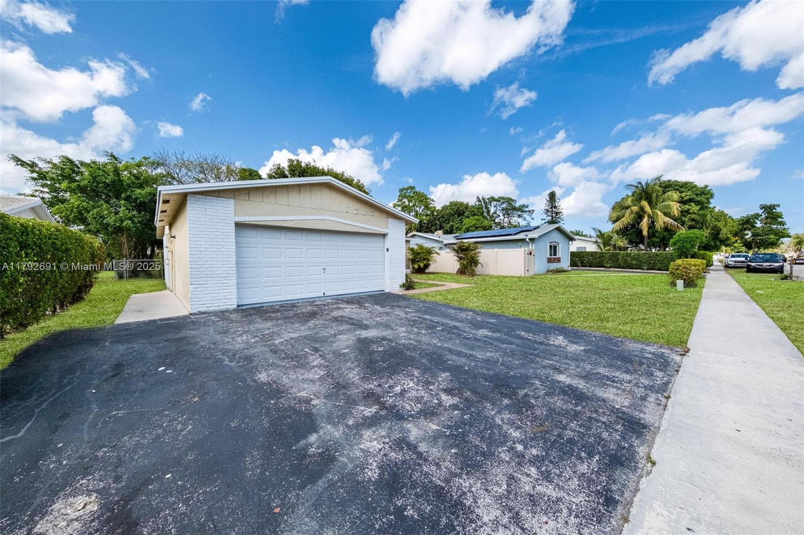 LAUDERDALE NORTH PARK SEC - Residential