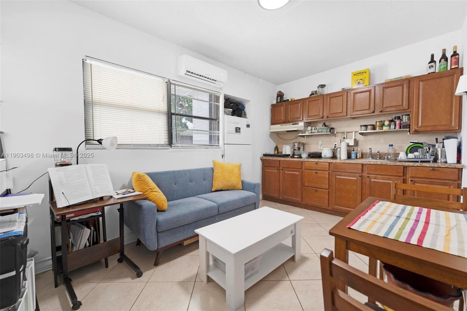 MIAMI GARDENS MANOR SEC 3 - Residential