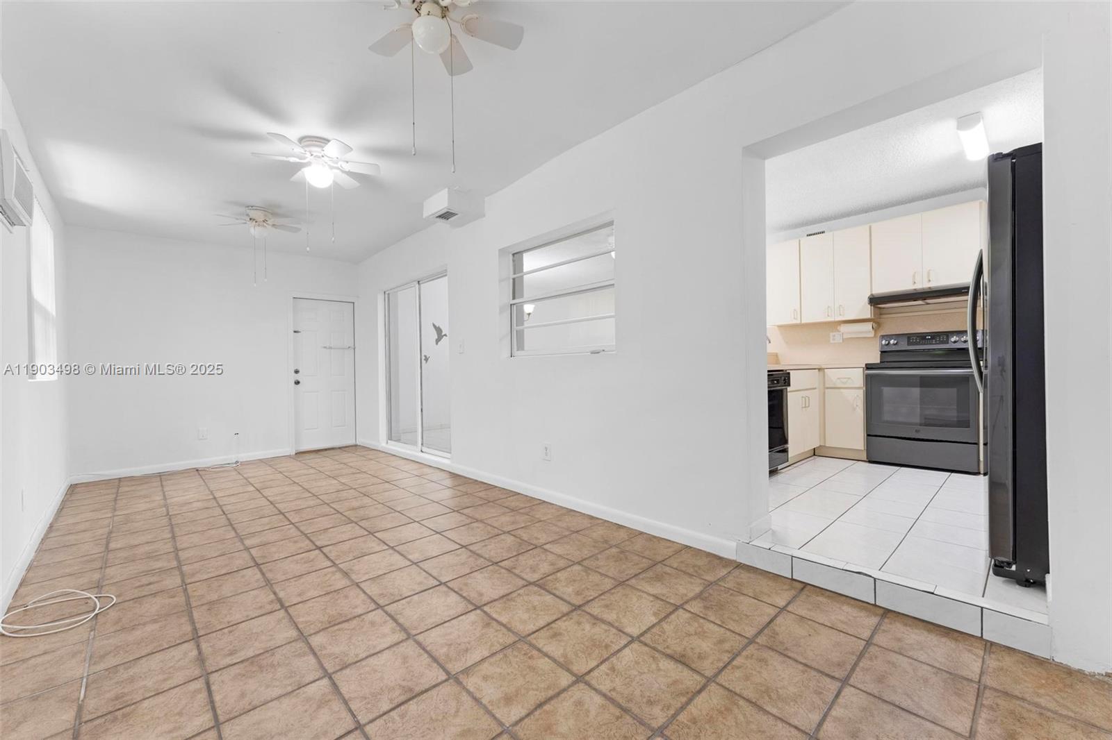 MIAMI GARDENS MANOR SEC 3 - Residential