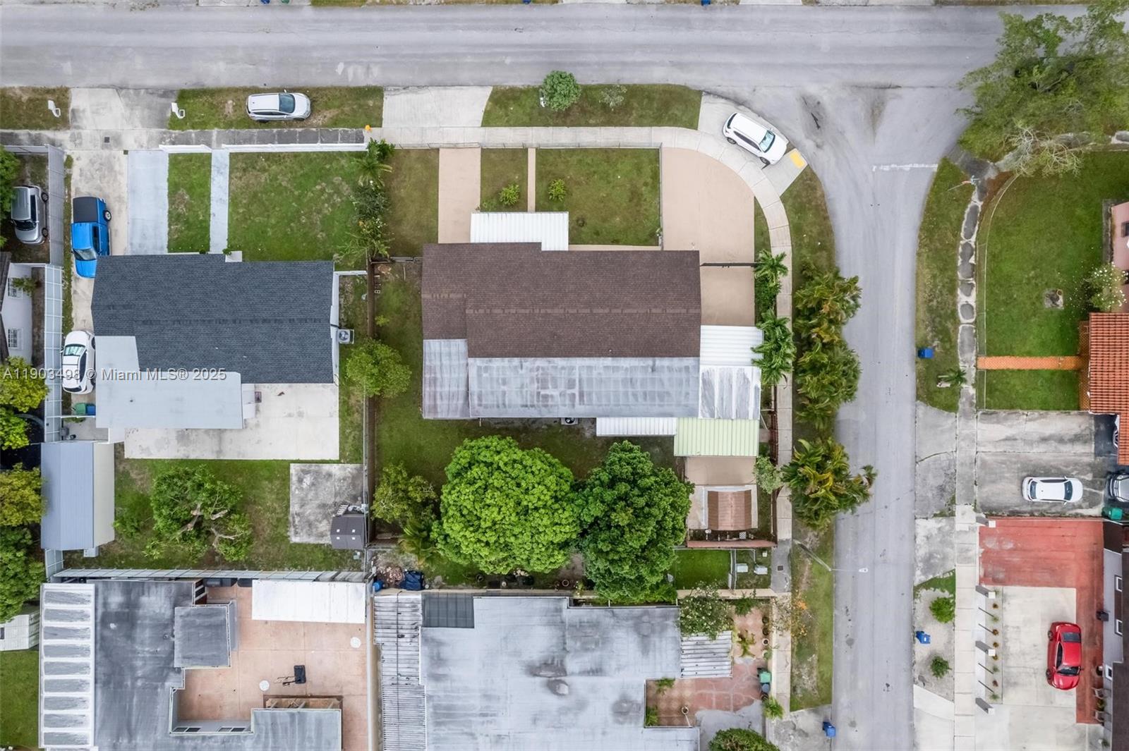 MIAMI GARDENS MANOR SEC 3 - Residential