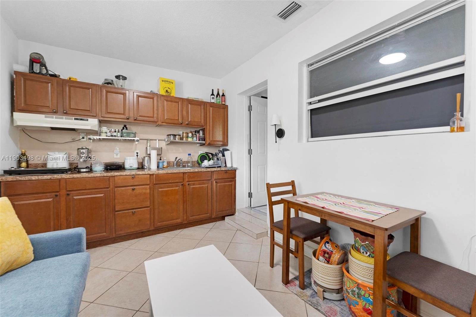 MIAMI GARDENS MANOR SEC 3 - Residential