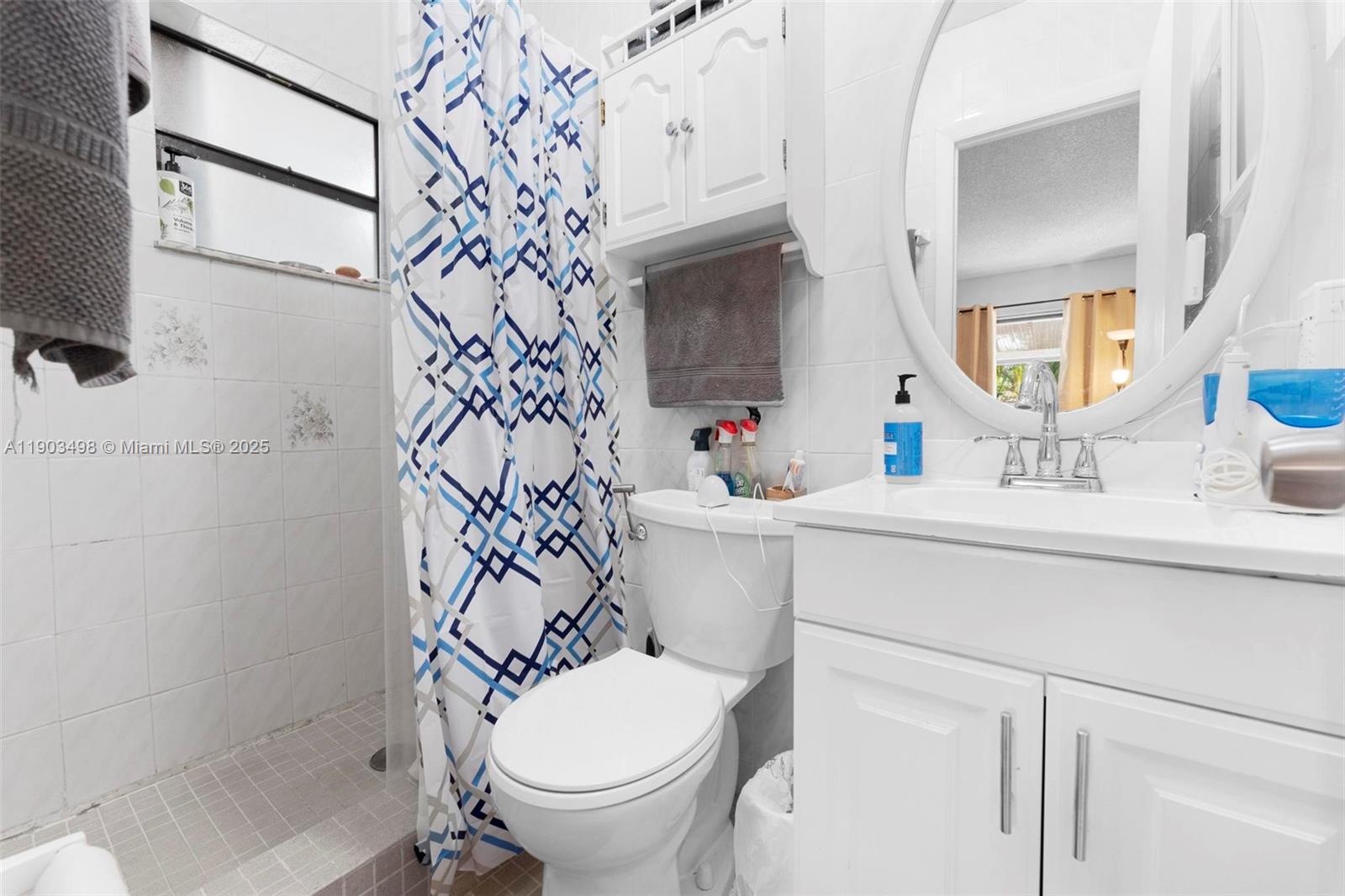 MIAMI GARDENS MANOR SEC 3 - Residential