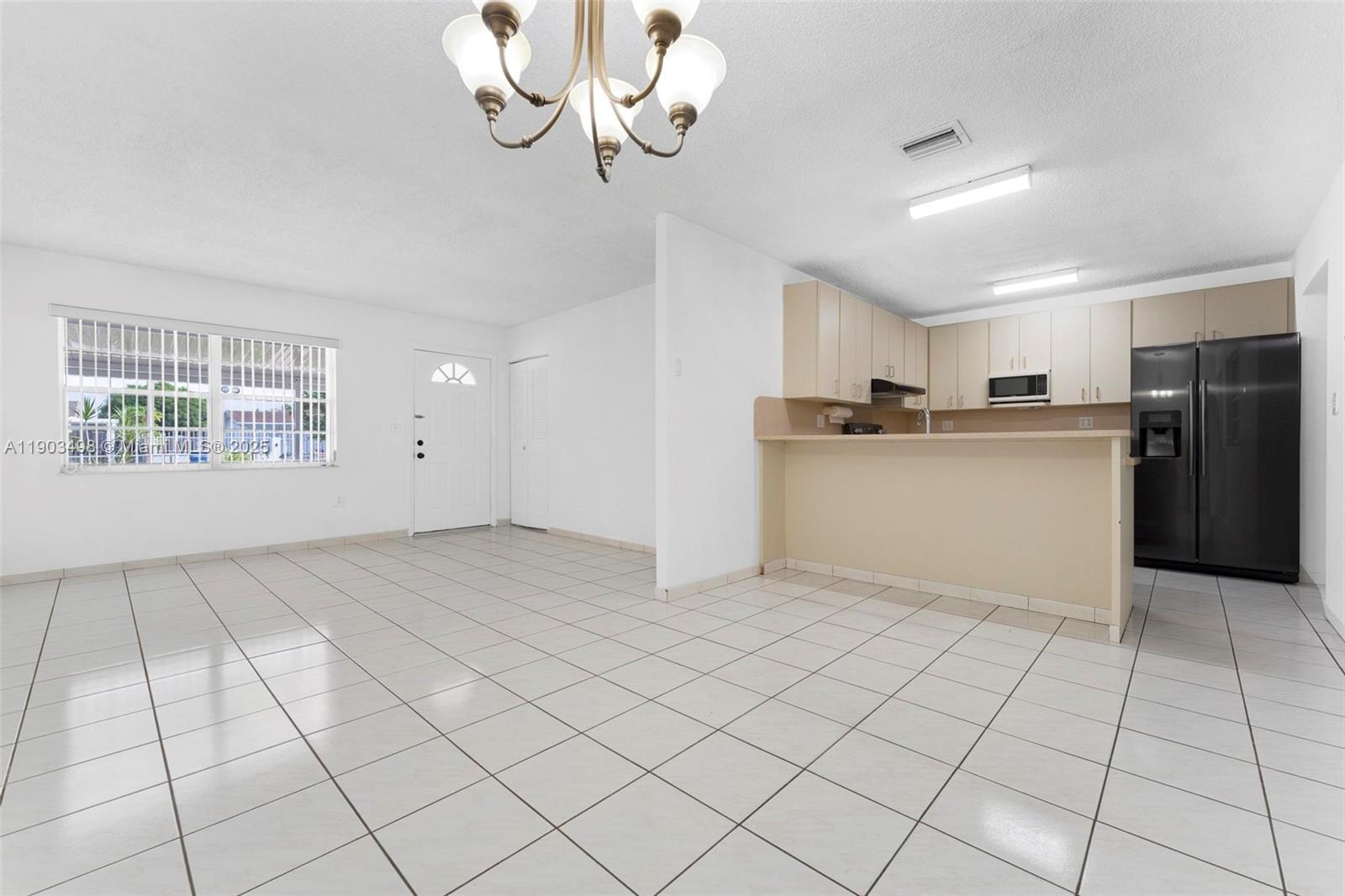 MIAMI GARDENS MANOR SEC 3 - Residential