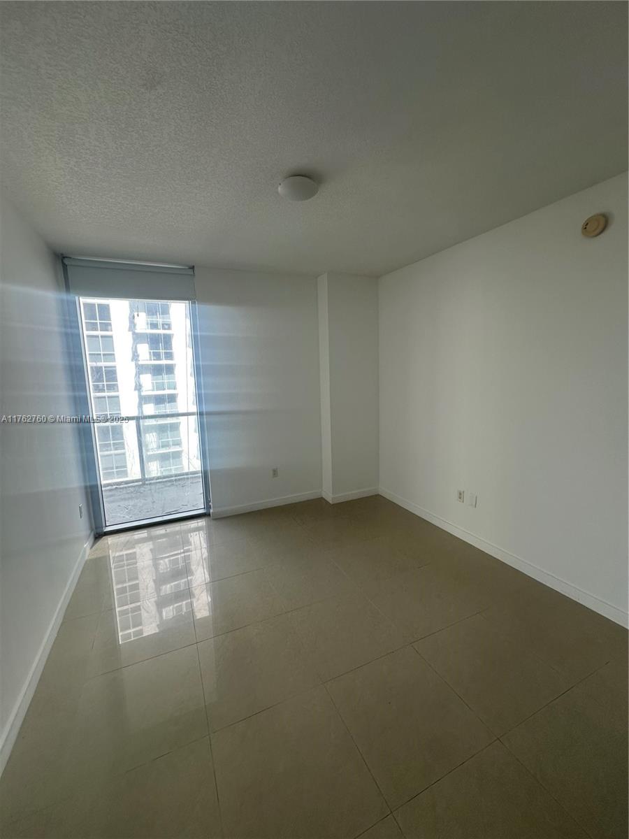 Rental Property at 1050 Brickell Ave 1710, Miami, Broward County, Florida - Bedrooms: 1 
Bathrooms: 1  - $2,950 MO.