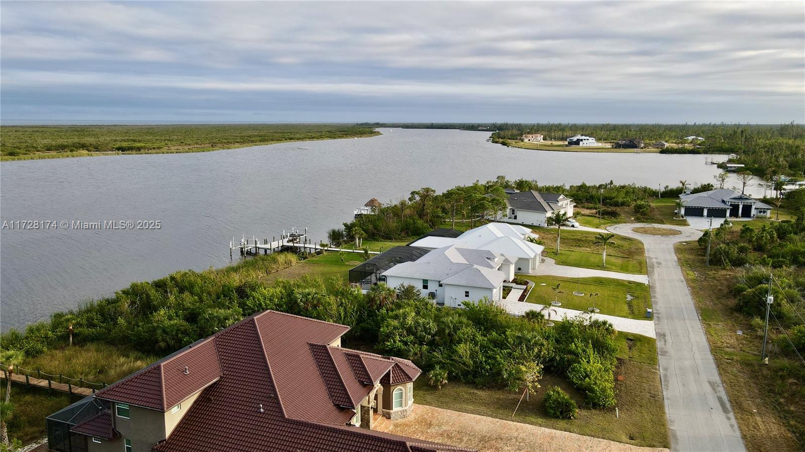 PORT CHARLOTTE SEC94 - Land