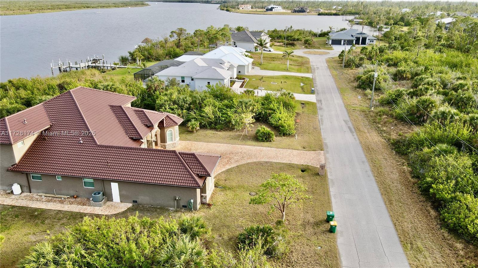 PORT CHARLOTTE SEC94 - Land