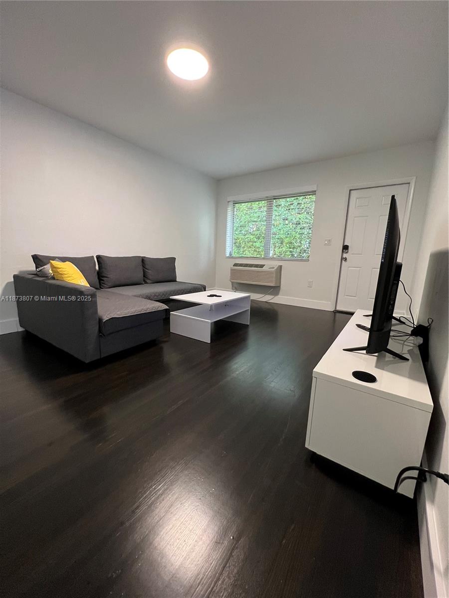 OCEAN BEACH ADDN NO 3 - Residential Lease