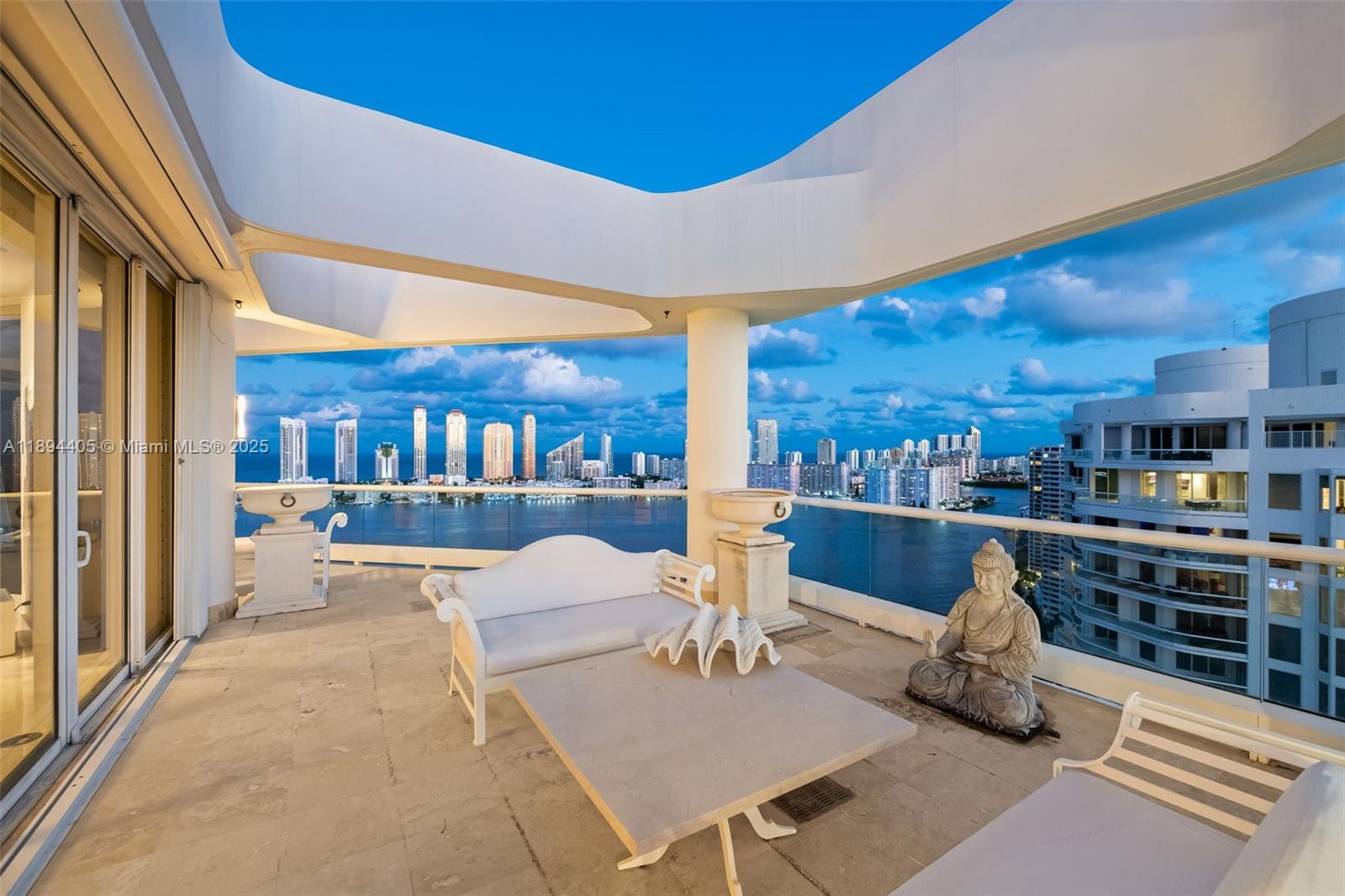 7000 ISL BLVD WILLIAMS IS - Residential