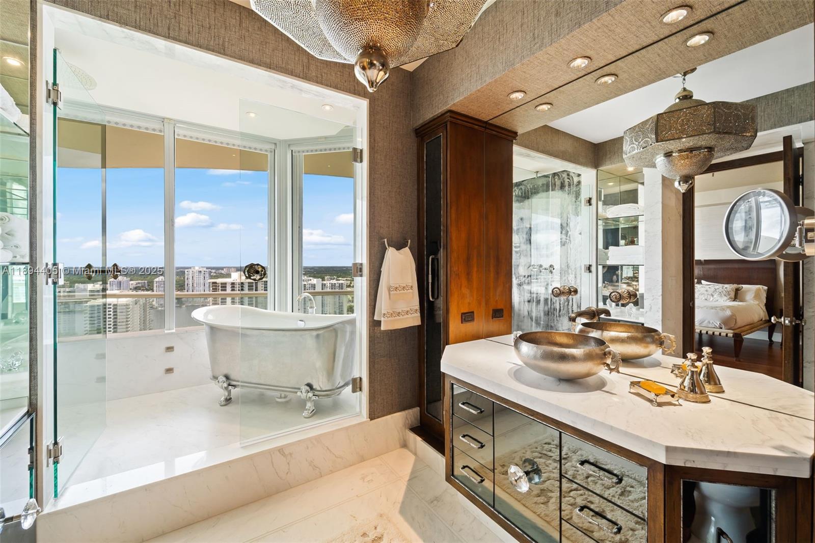 7000 ISL BLVD WILLIAMS IS - Residential