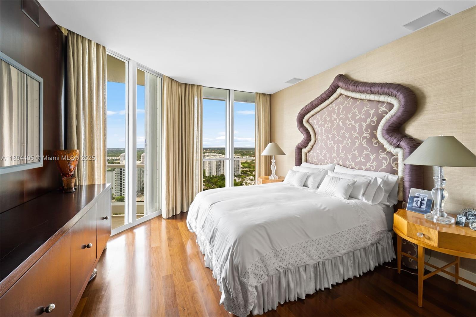 7000 ISL BLVD WILLIAMS IS - Residential