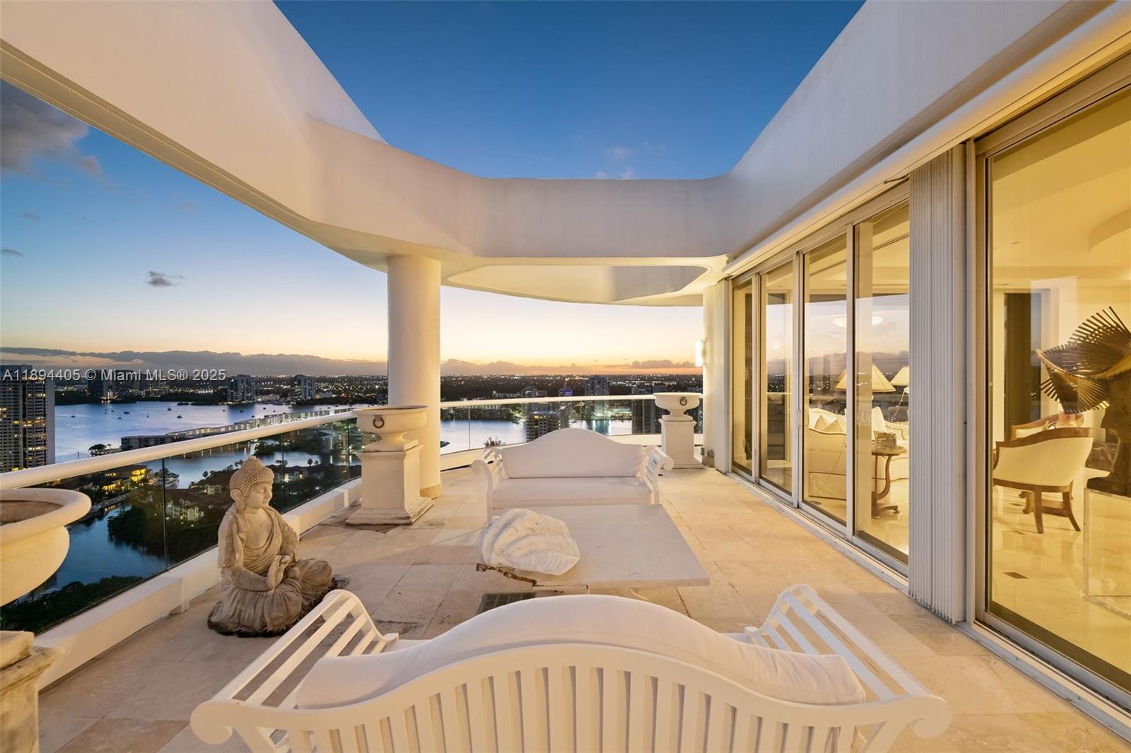 7000 ISL BLVD WILLIAMS IS - Residential