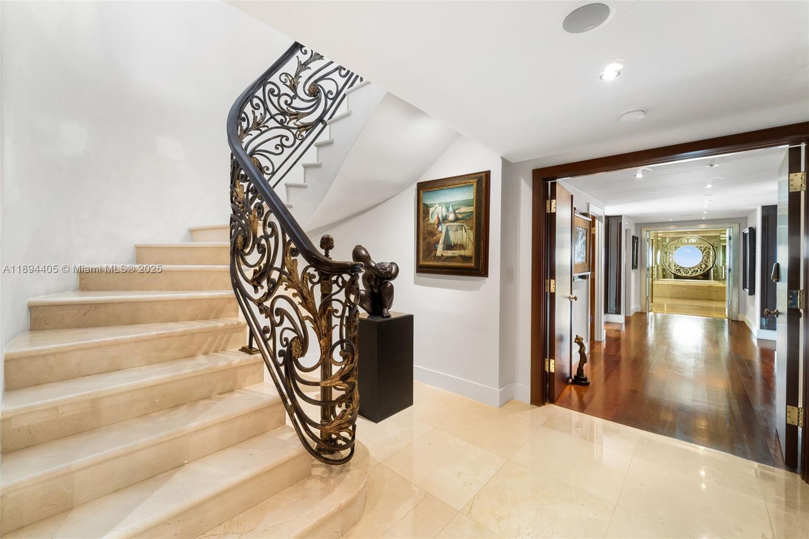 7000 ISL BLVD WILLIAMS IS - Residential