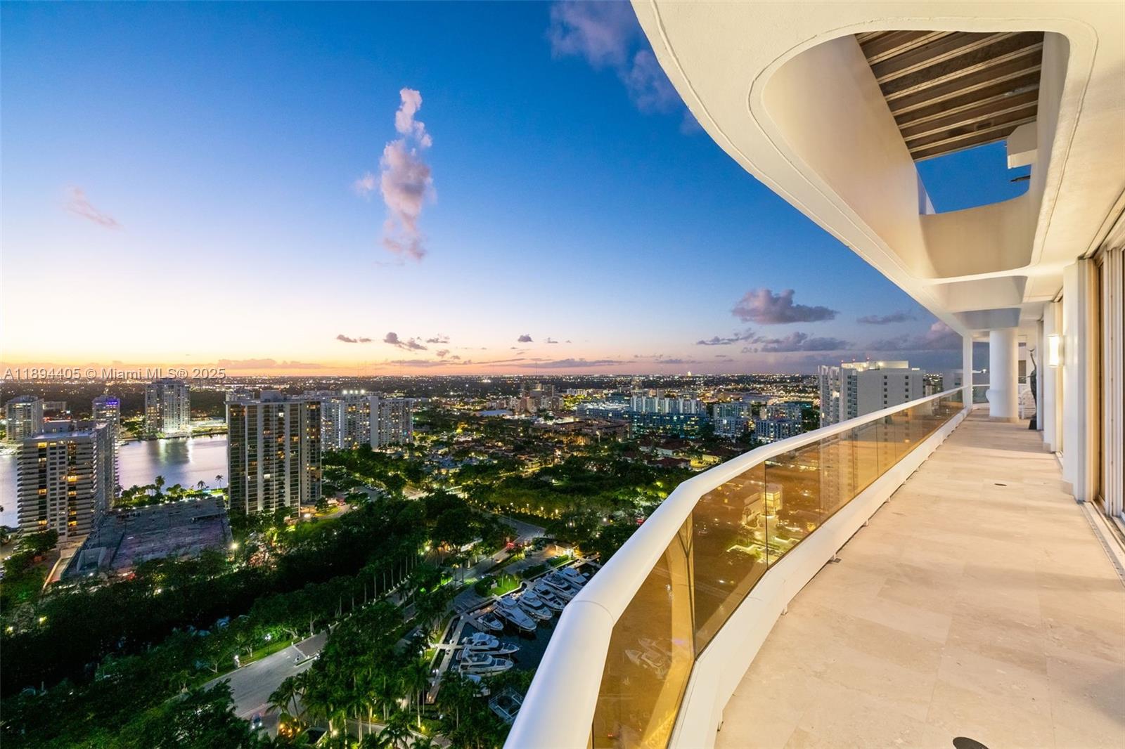 7000 ISL BLVD WILLIAMS IS - Residential