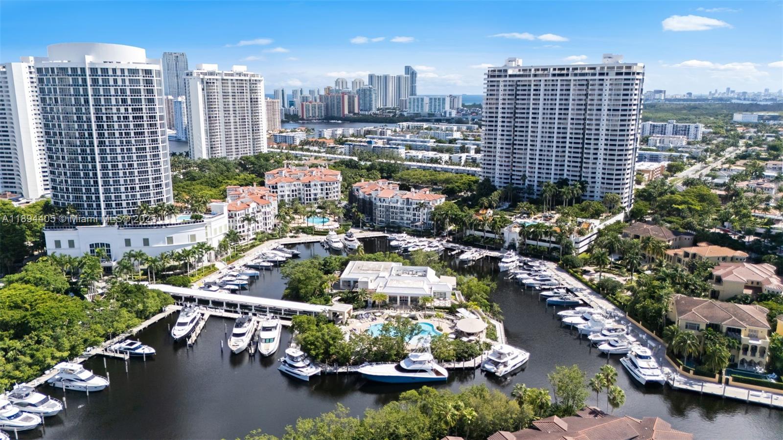 7000 ISL BLVD WILLIAMS IS - Residential