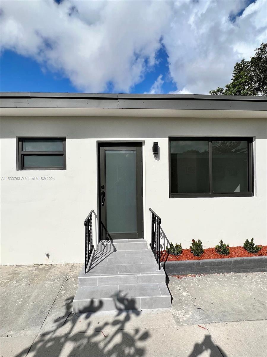 MELROSE HEIGHTS - Residential Income