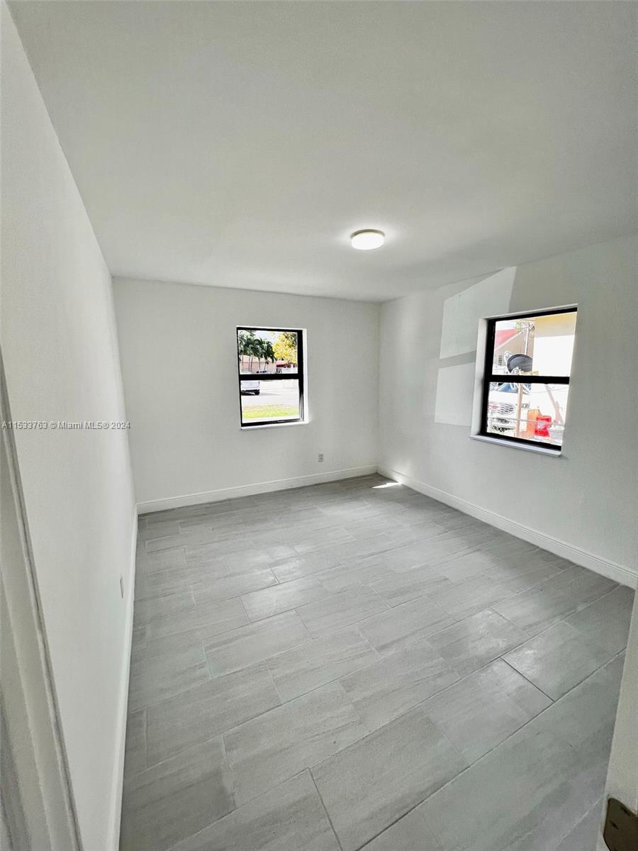 MELROSE HEIGHTS - Residential Income