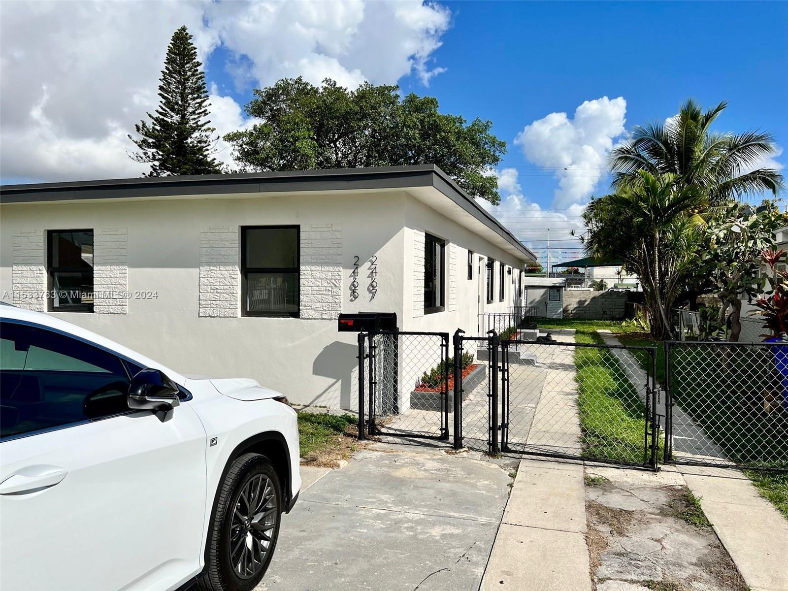 MELROSE HEIGHTS - Residential Income