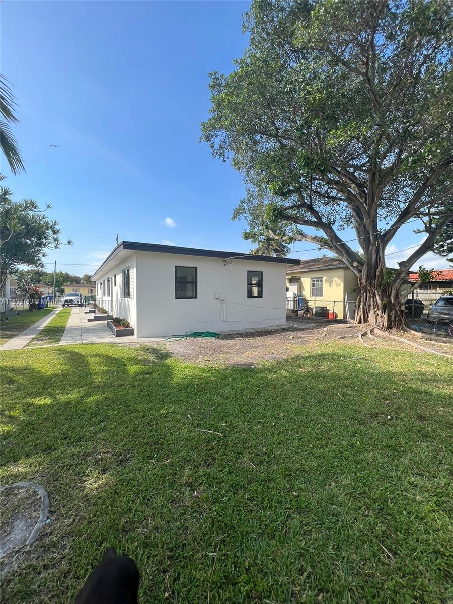MELROSE HEIGHTS - Residential Income