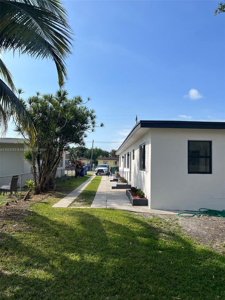MELROSE HEIGHTS - Residential Income