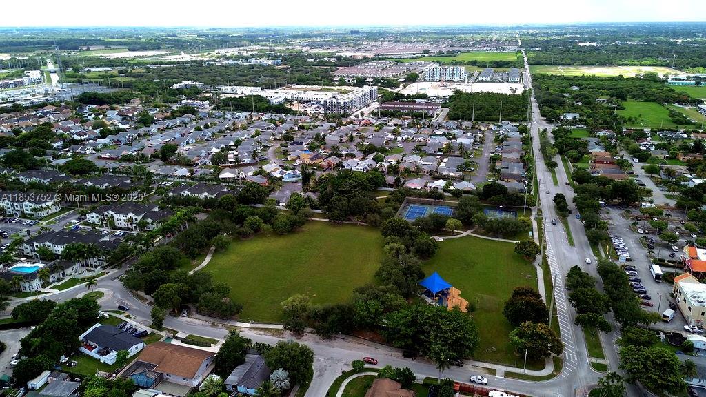 PRINCETONIAN WEST - Residential
