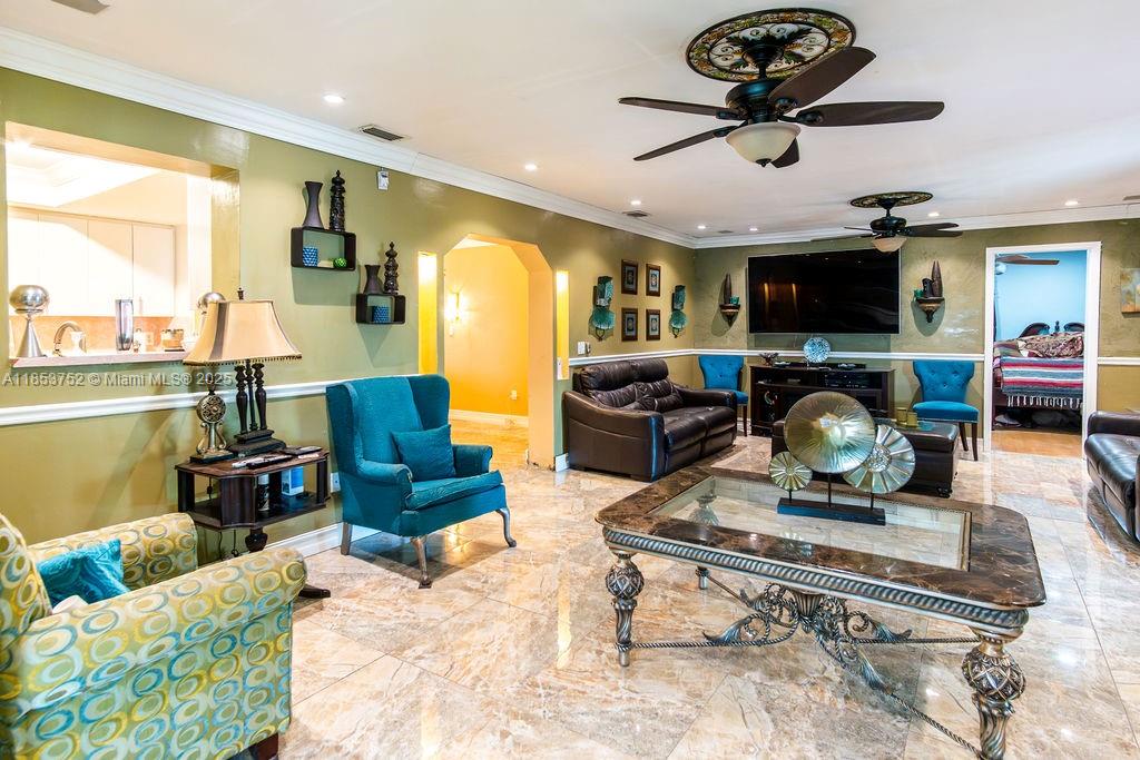 PRINCETONIAN WEST - Residential