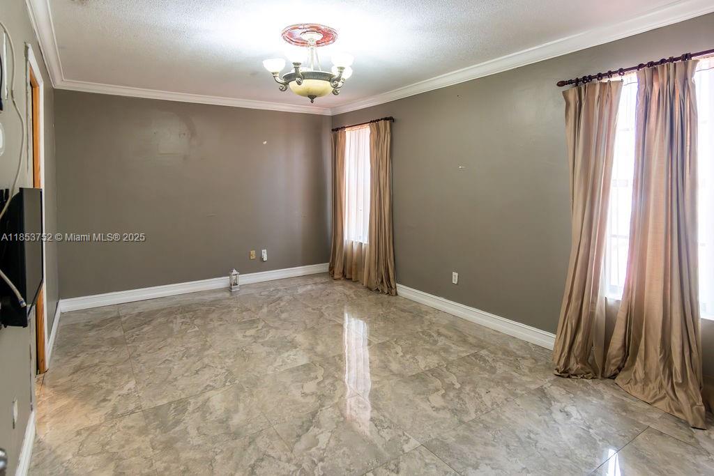 PRINCETONIAN WEST - Residential