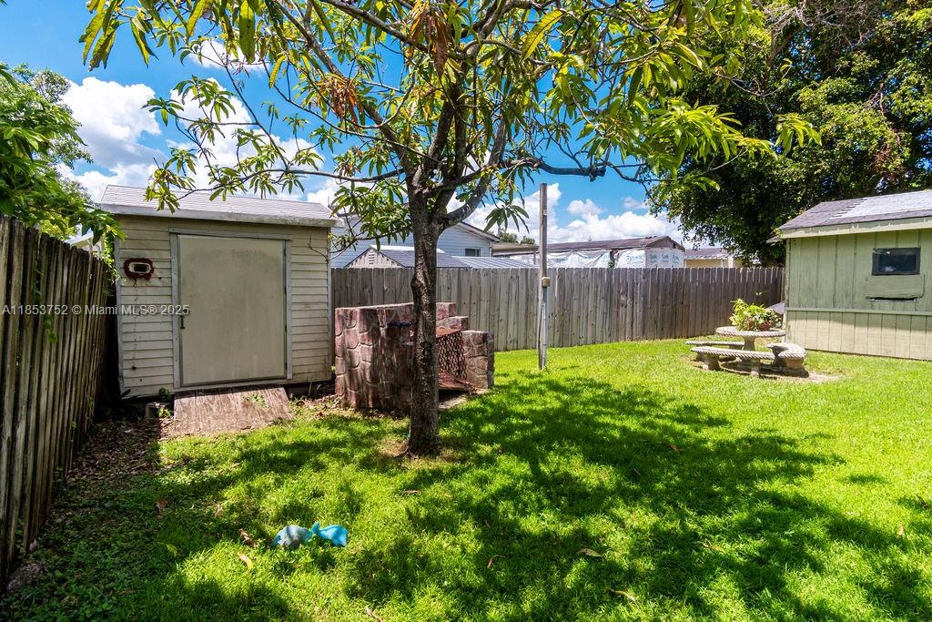 PRINCETONIAN WEST - Residential