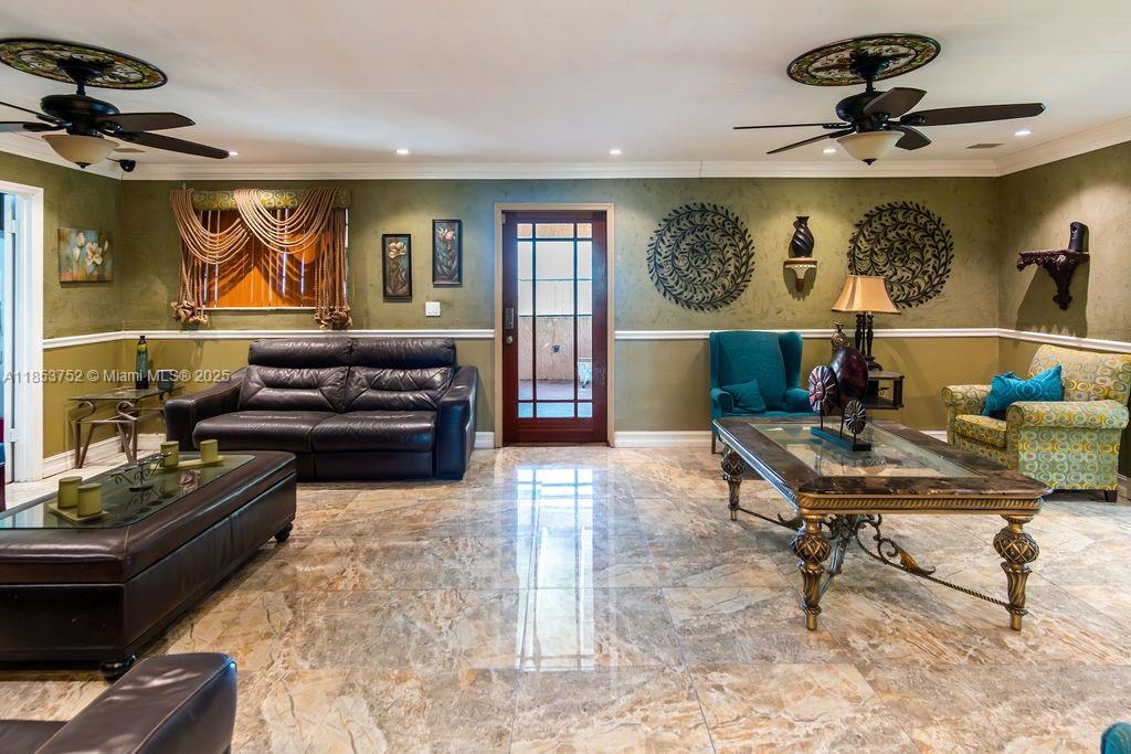 PRINCETONIAN WEST - Residential