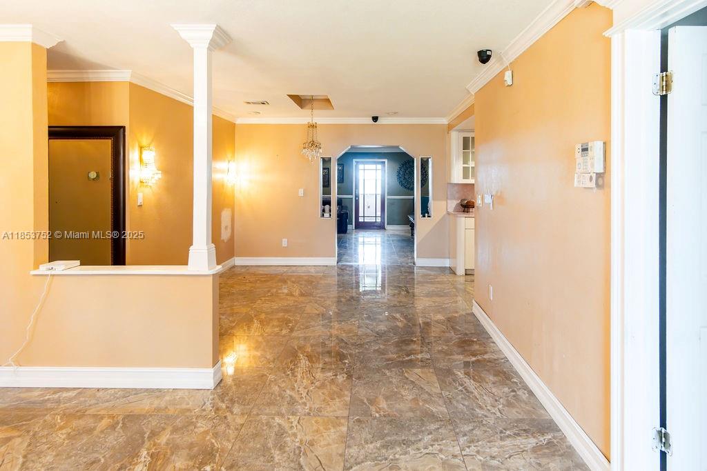 PRINCETONIAN WEST - Residential