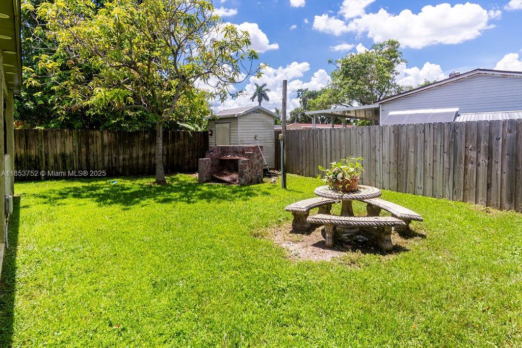 PRINCETONIAN WEST - Residential