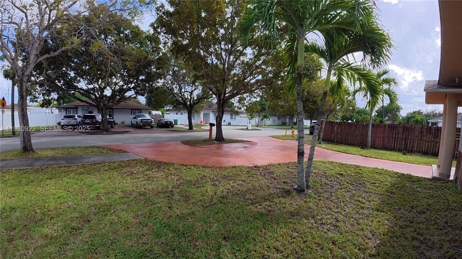 VENETIAN GARDEN REV - Residential