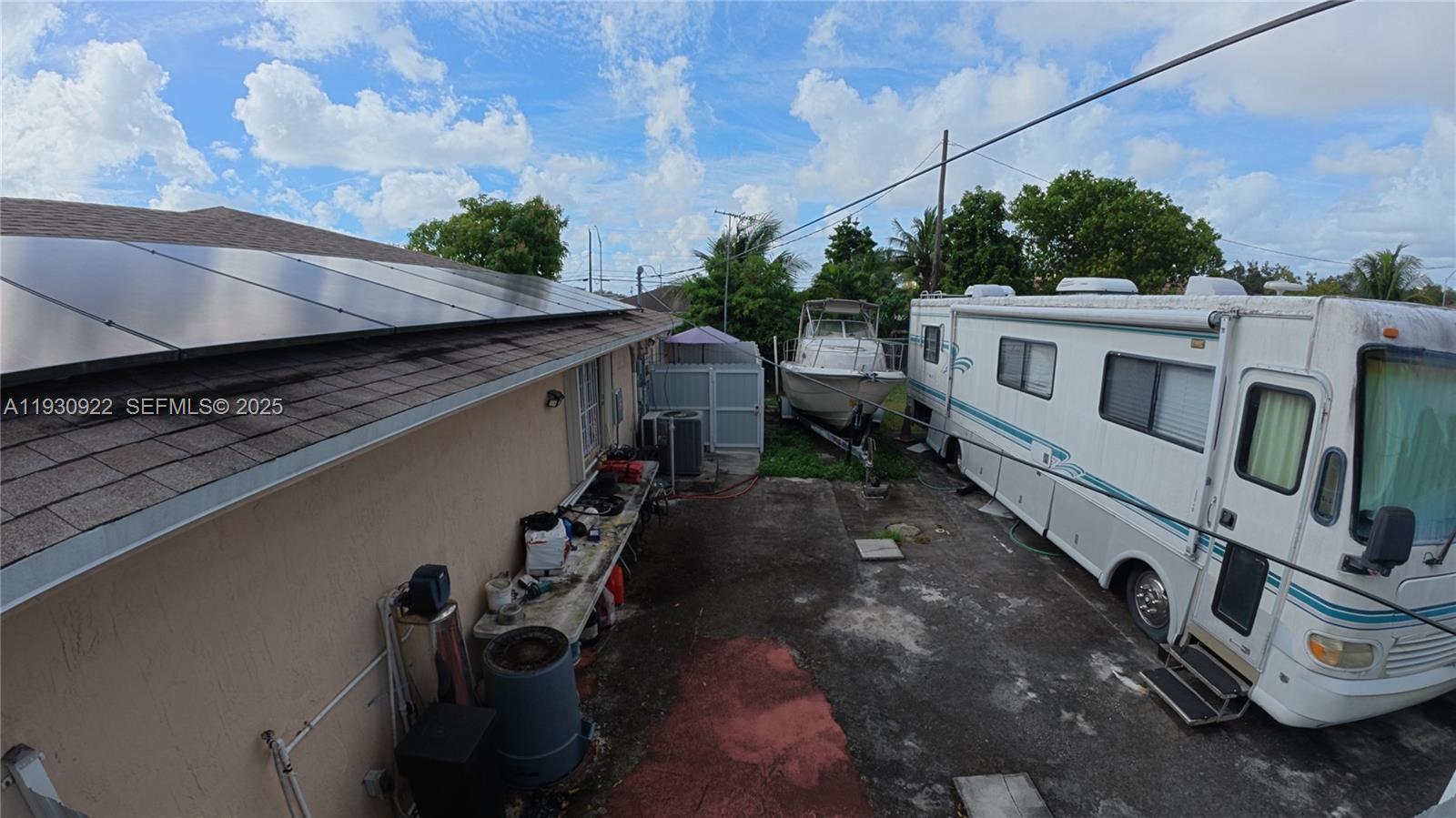 VENETIAN GARDEN REV - Residential