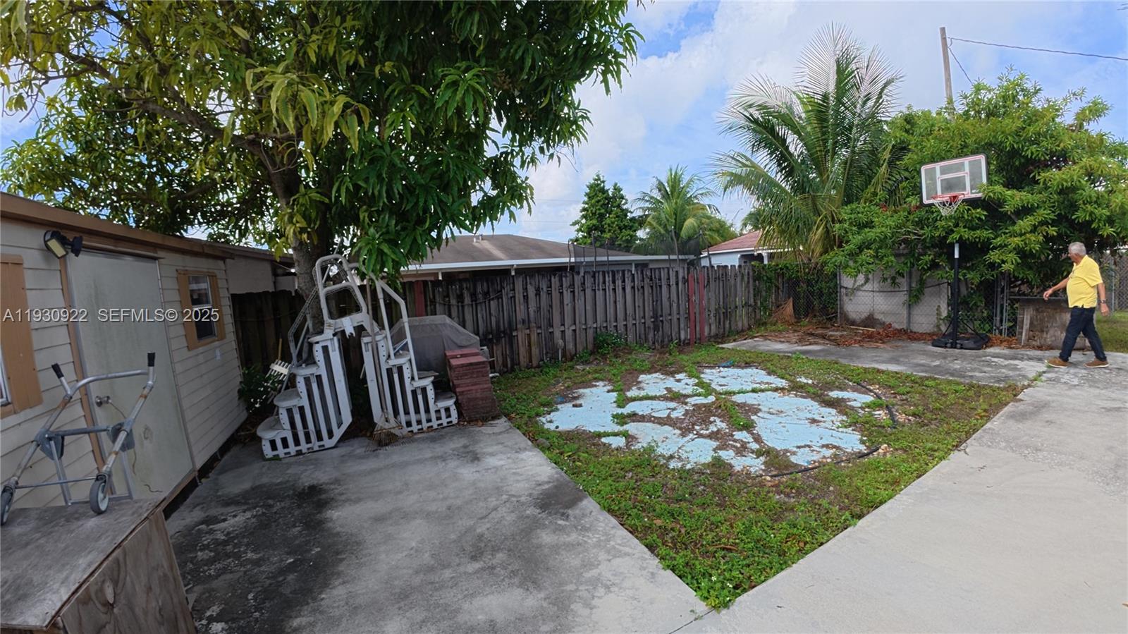 VENETIAN GARDEN REV - Residential