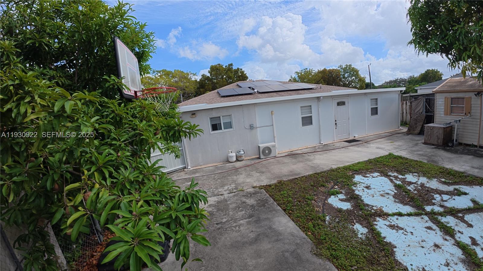 VENETIAN GARDEN REV - Residential