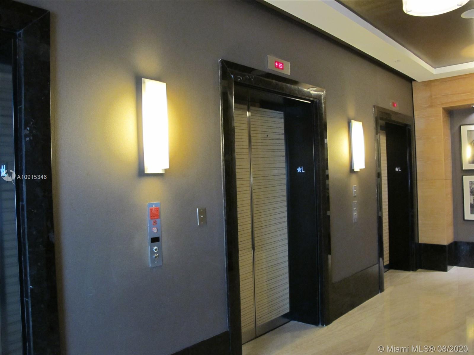 THE PLAZA 901 BRICKELL CO - Residential Lease