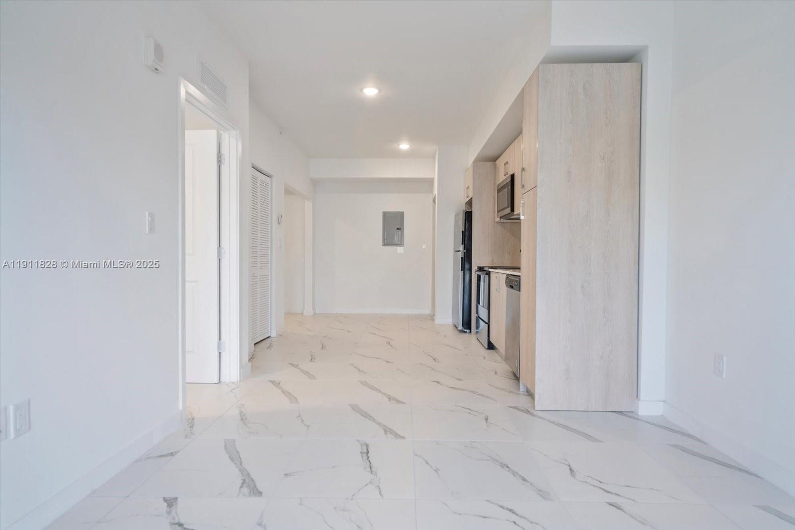 CITY OF MIAMI SOUTH - Residential Lease