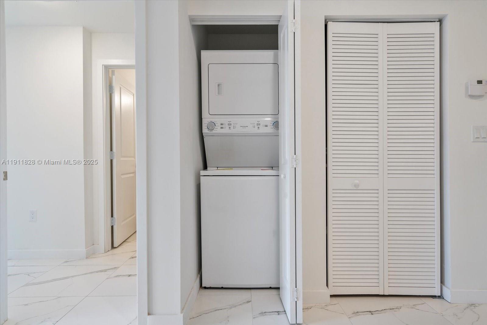 CITY OF MIAMI SOUTH - Residential Lease