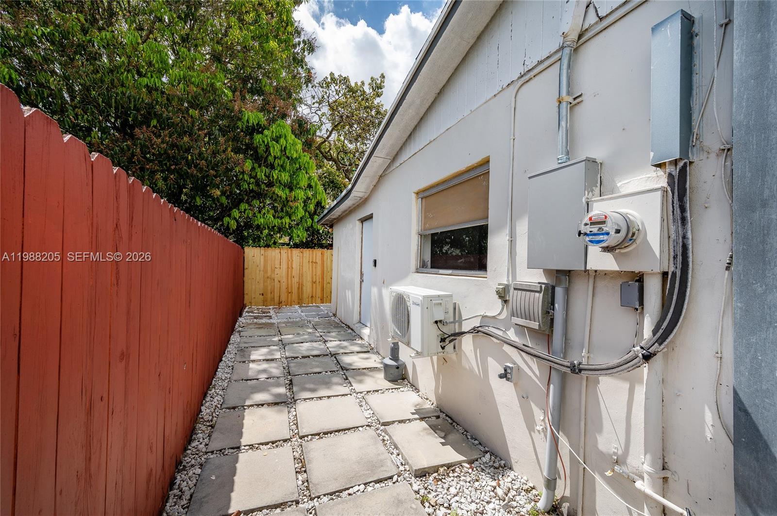 FAIRWAY ESTATES SEC 7 - Residential Lease