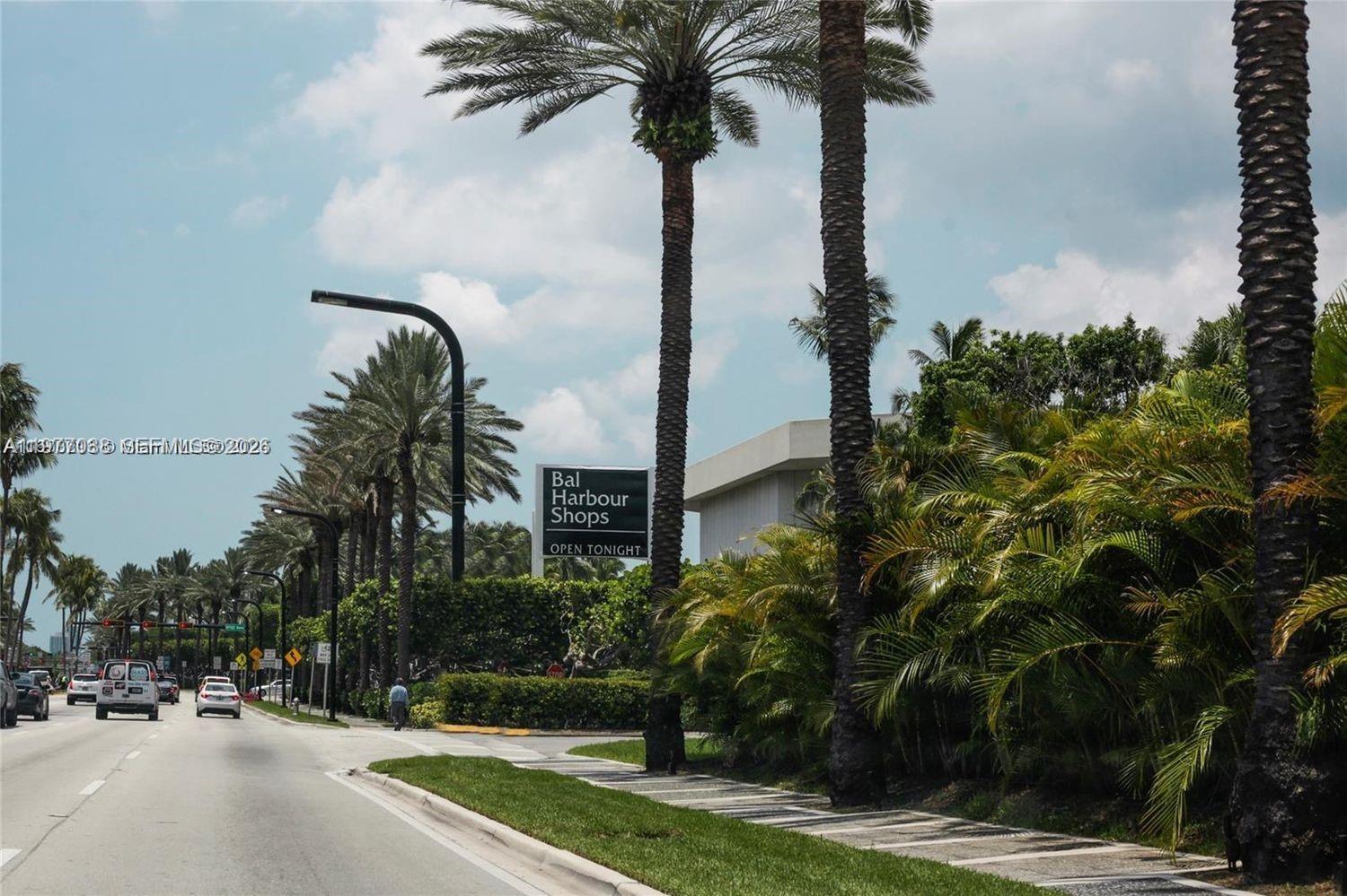 8000 CONDO - Residential