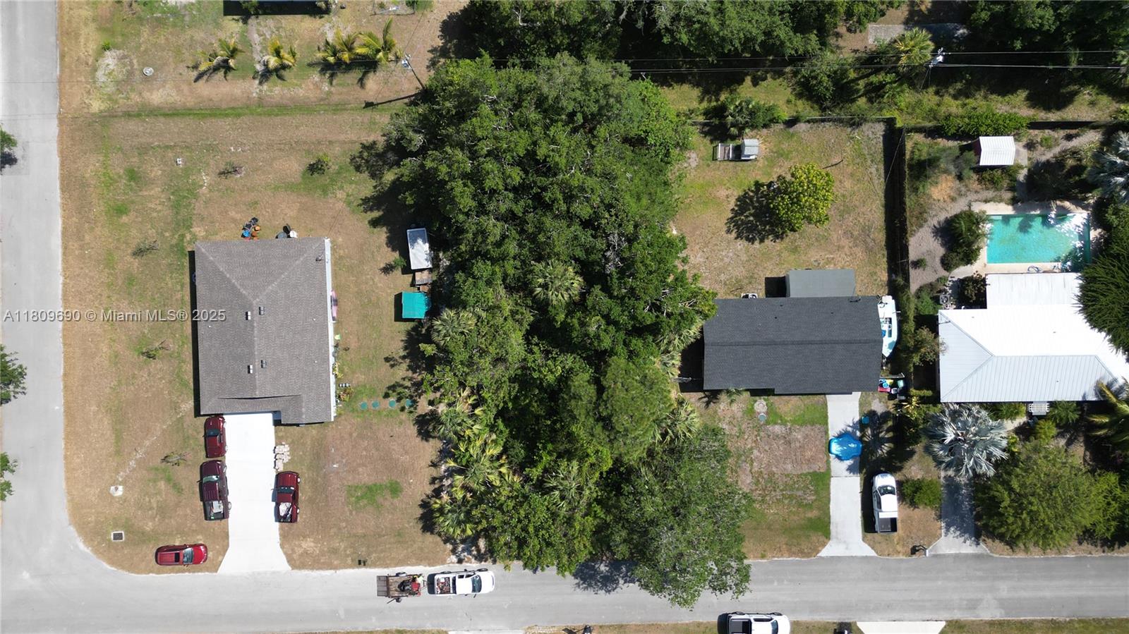 Vacant lot on a quiet street on the north end of Lakewood Park. Build your home and enjoy proximity to shops, schools, and services. Residents enjoy large pool, sports grounds and hiking trails nearby . No restrictions!. Size are approx/subj to error