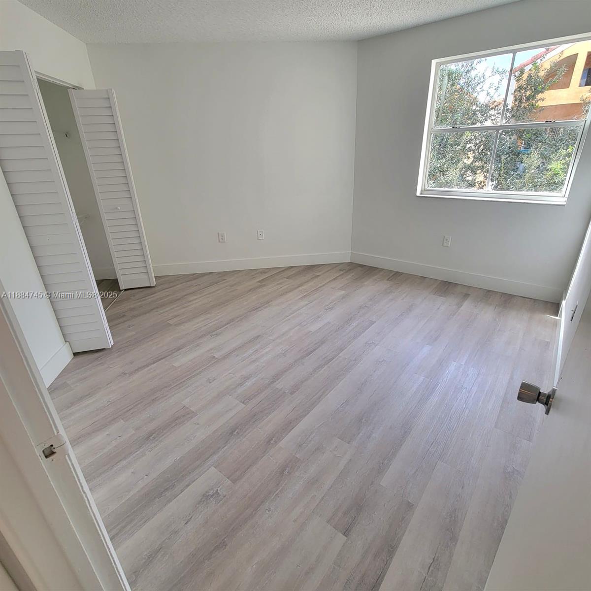 MEDITERRANEAN VILLAS COND - Residential Lease