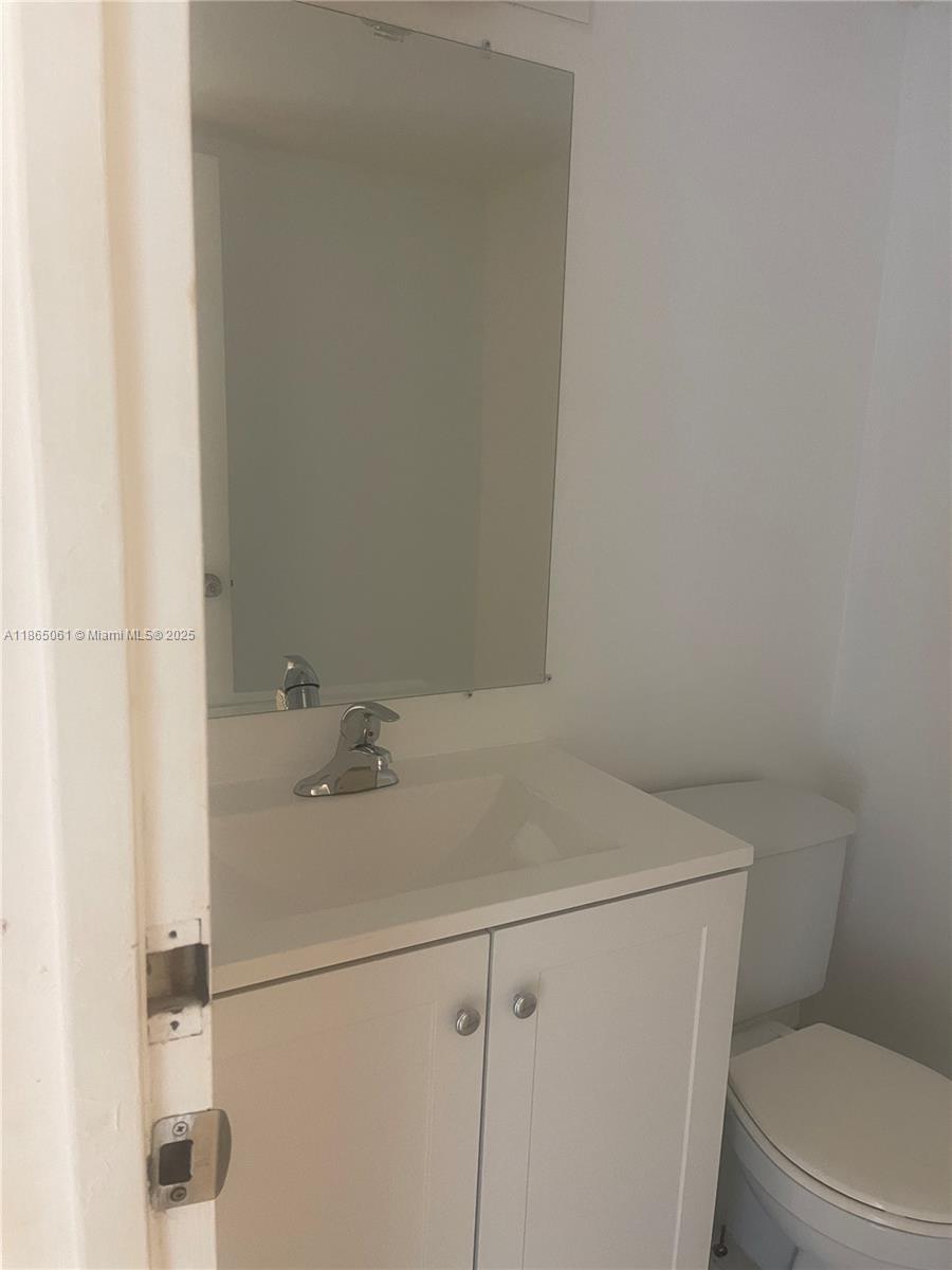 DESOTO PARK CONDO - Residential Lease