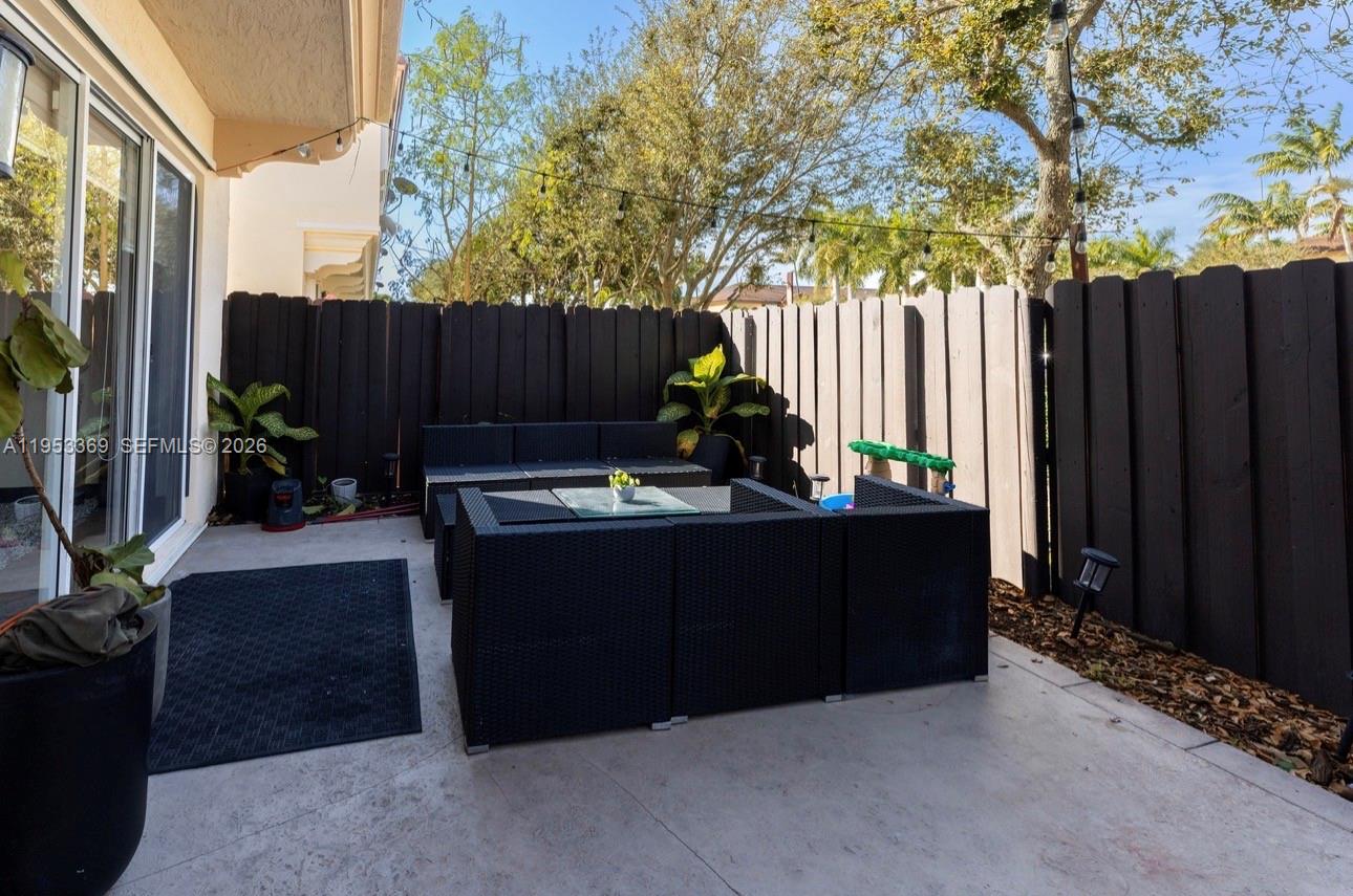 COURTS AT TUSCANY - Residential